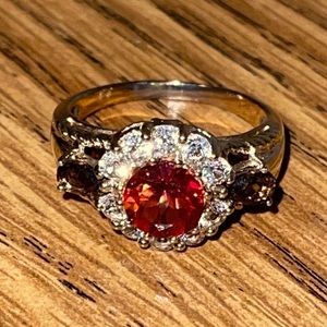 Beautiful Vintage Hollow Garnet 925 Sterling Silver Ring